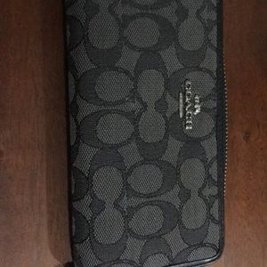 Coach purse and wallet